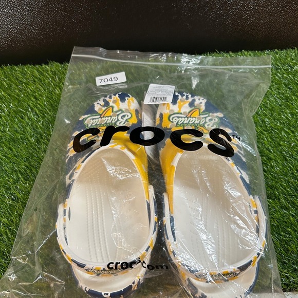 Crocs Savannah Bananas Classic Clog Mens Size 11 Navy Yellow Splatter Baseball main image 9